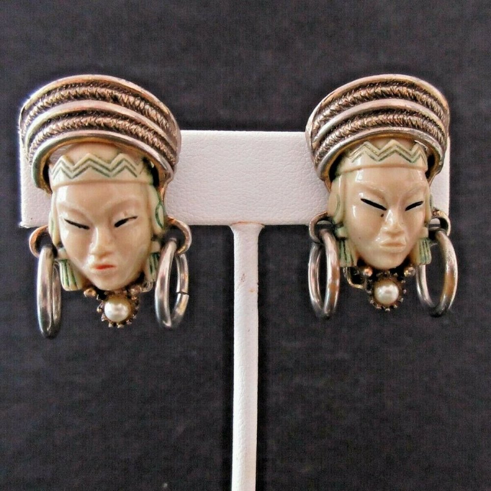 Mid Century Nubian Female Clip On Earrings